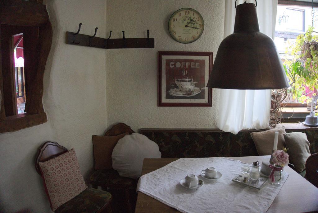 Hotel Garni Altes Winzerhaus Moselschaenke Kobern-Gondorf Esterno foto