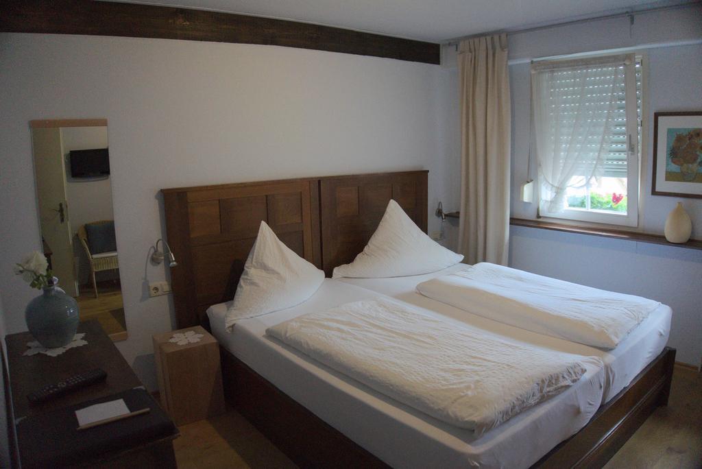 Hotel Garni Altes Winzerhaus Moselschaenke Kobern-Gondorf Esterno foto